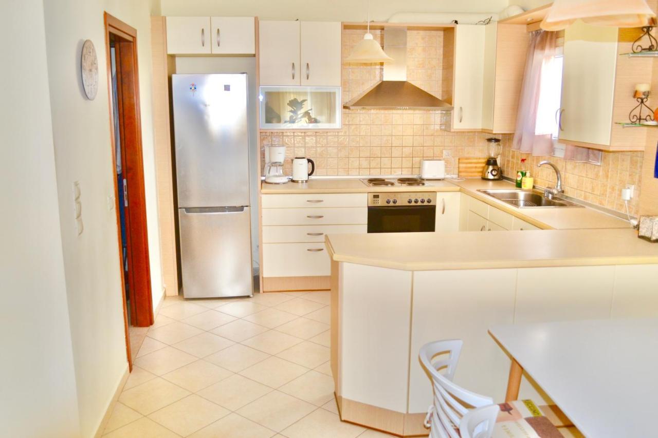 Giorgos Large Size Apartments -Family Friendly With Free Parking And Yard Views Heraklion  ภายนอก รูปภาพ